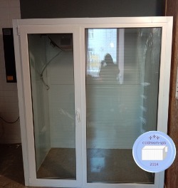 компактная холодильная камера для цветов